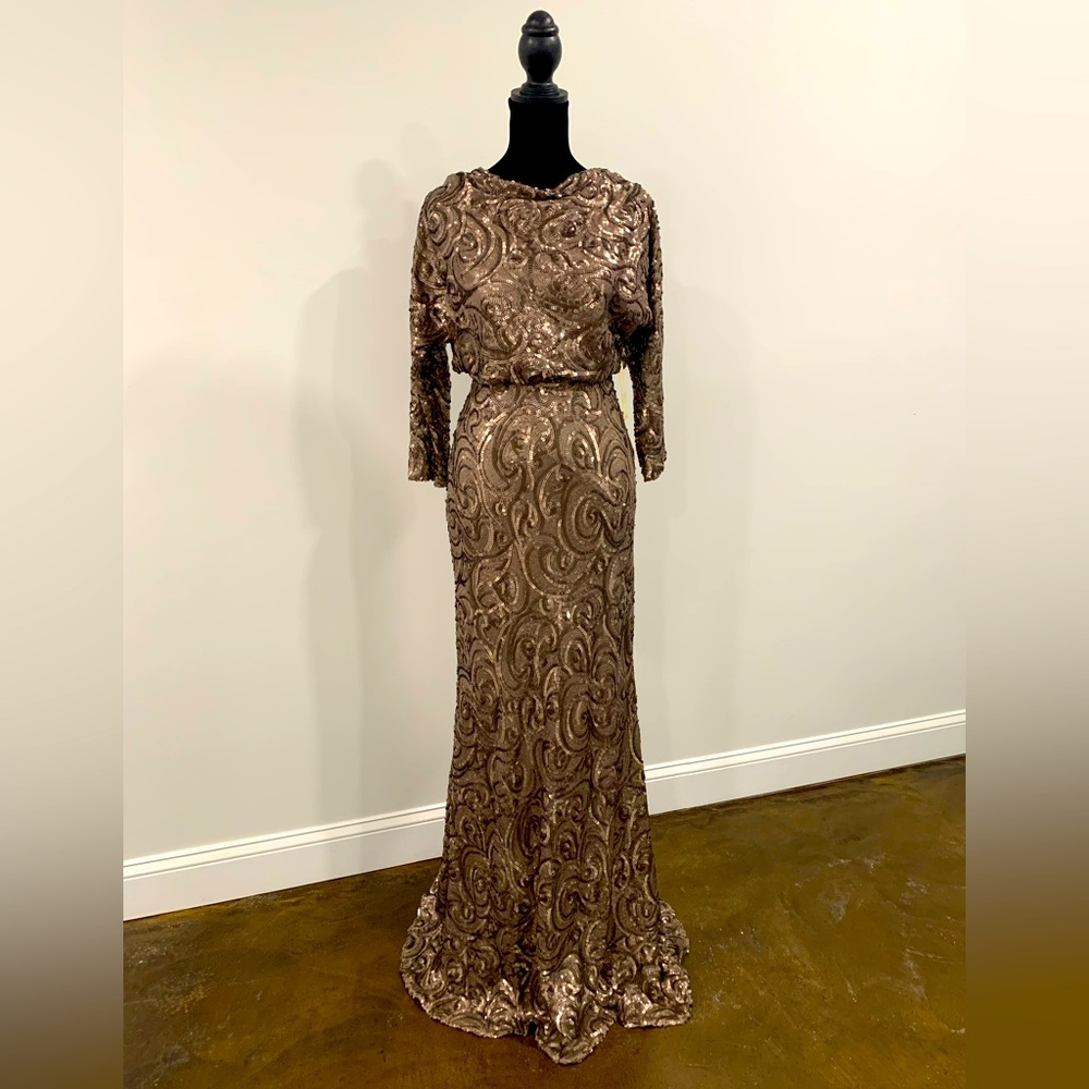 NWT Badgley Mischka Full Gold Sequin Gown- Size 4, Matte Gold/Taupe